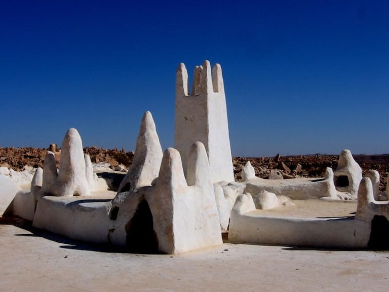 visite vieille ville vallee mzab ghardaia algerie.jpg Voyage en Algérie 2026 : visa, sécurité, budget, transport, hébergements, Sahara et conseils pratiques