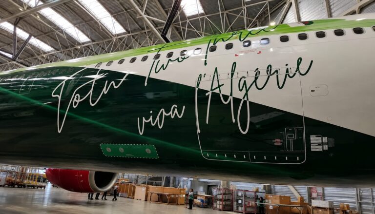 Avion Air Algérie The Fennec illustrant les vols vers l’Algérie en 2026