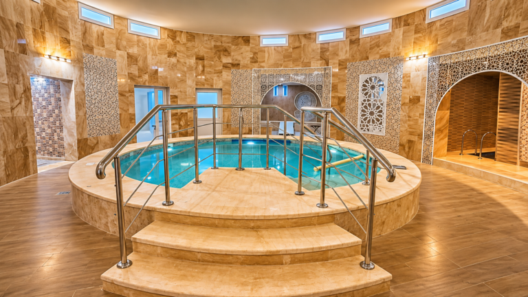 piscine interieure spa bien etre algerie.jpg Spa Tourism in Algeria: The National Forum in Guelma on October 26 and 27, 2026